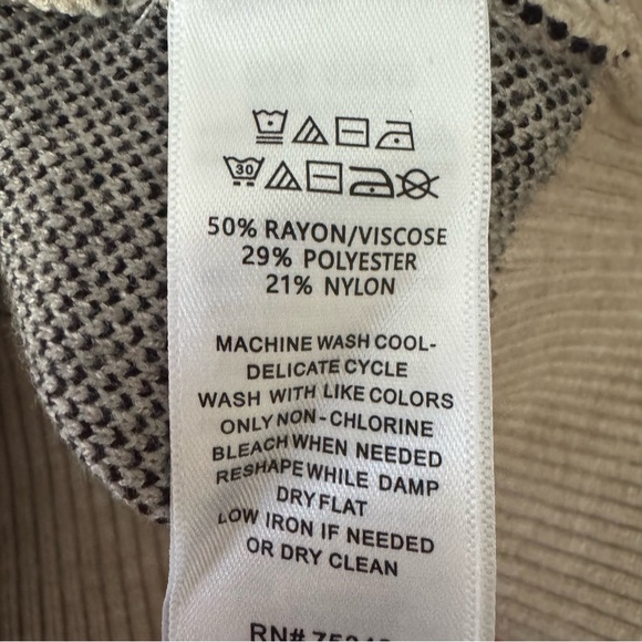 CYNTHIA ROWLEY Floral Pullover Sweater Crew Neck Black Cream Womens XL - Picture 5 of 7